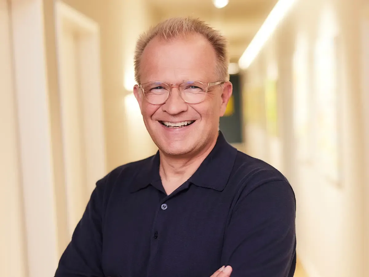 Prof. Dr. Oliver Tobolski