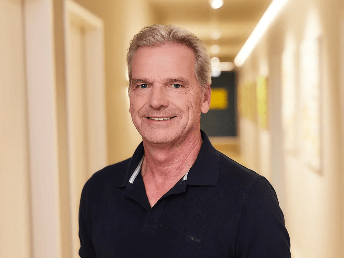 Dr. med. Robert Döhmen